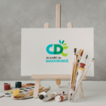 Toile de peinture avec pinceaux et logo de la CDC de la MRC de Maskinongé.